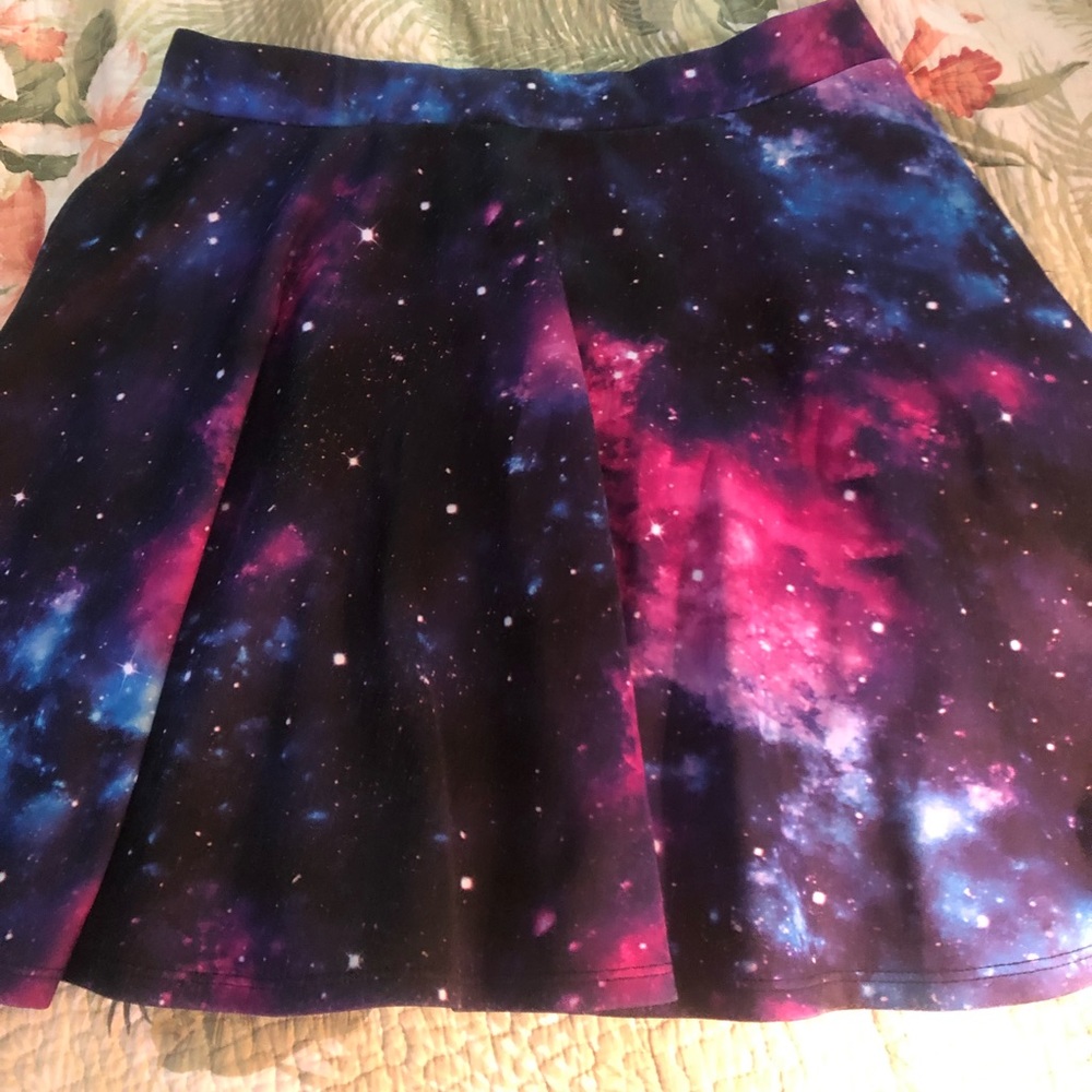 Hot topic skirt